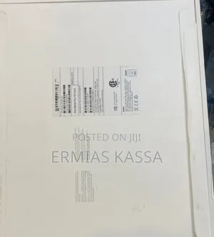 New Laptop Apple MacBook Pro 2023 M2 16GB Apple M2 SSD 4T