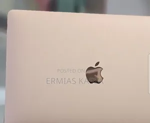 New Laptop Apple MacBook Air 2020 M1 8GB Apple M1 SSD 256GB