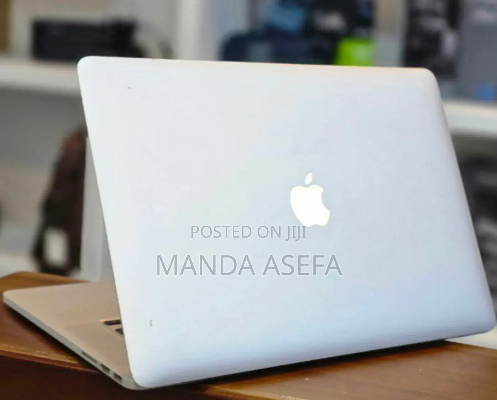 New Laptop Apple MacBook Pro 2015 16GB Intel Core I7 SSD 256GB