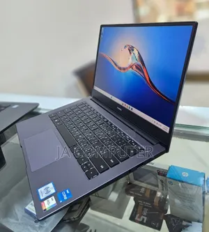 New Laptop Huawei MateBook HZ-W19 16GB Intel Core I5 SSD 512GB