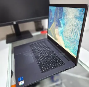 Photo - New Laptop Apple MacBook 8GB Intel Core I5 SSD 512GB