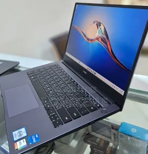 New Laptop Huawei MateBook 13 WRT-W19E 8GB Intel Core I5 SSD 512GB