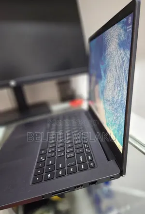 New Laptop 8GB Intel Core I7 SSD 512GB