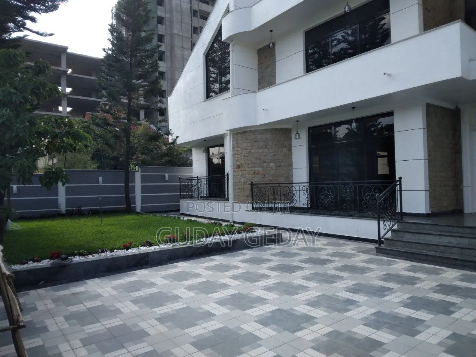 Furnished 9bdrm Maisonette in Yeka for sale