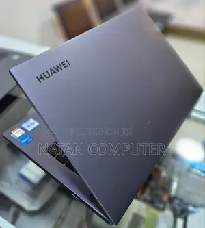 New Laptop Huawei MateBook HZ-W19 8GB Intel Core I5 SSD 512GB