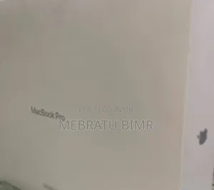 Photo - New Laptop Apple MacBook Pro 2023 M2 Pro 14-Inch 16GB Apple M2 SSD 3T