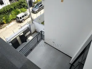 Furnished 8bdrm Duplex in Yeka for sale