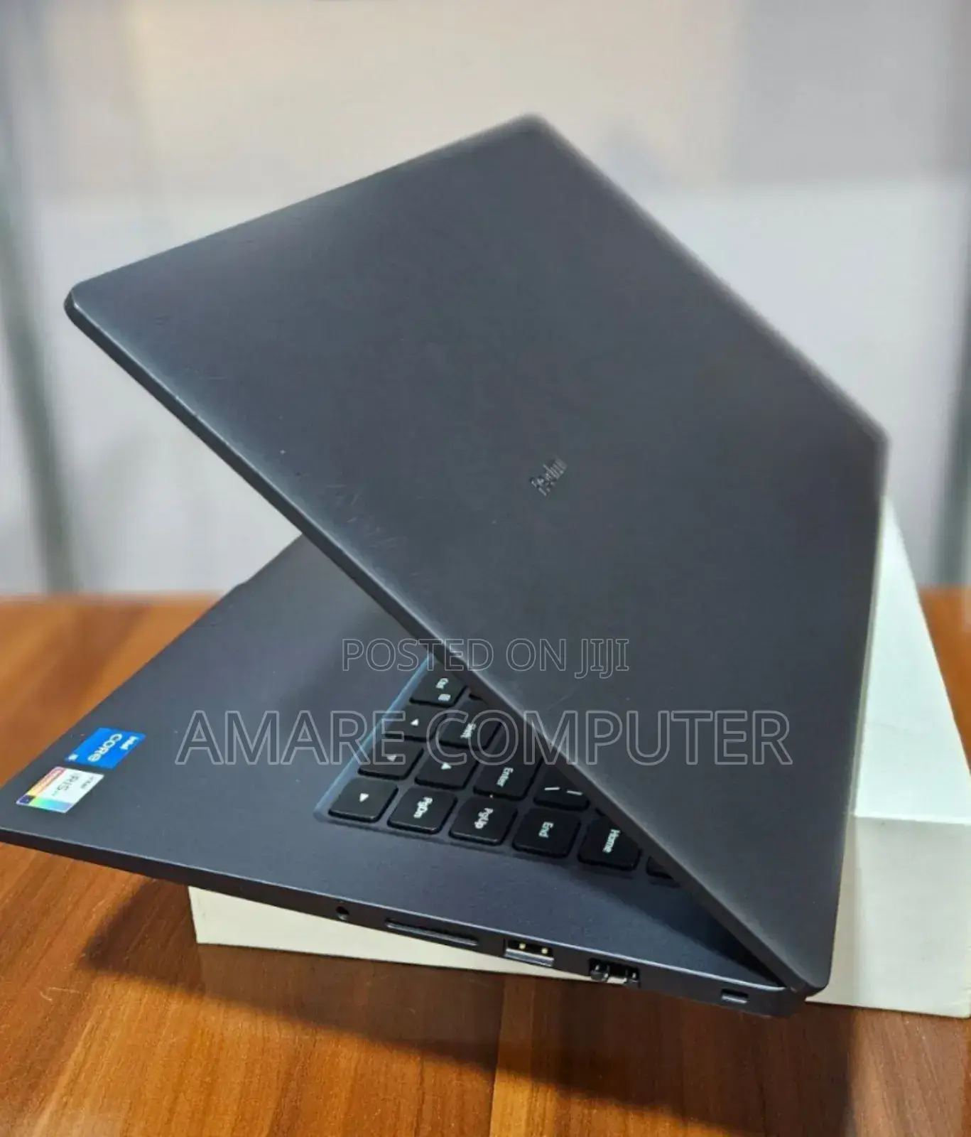 New Laptop 8GB Intel Core I5 SSD 512GB