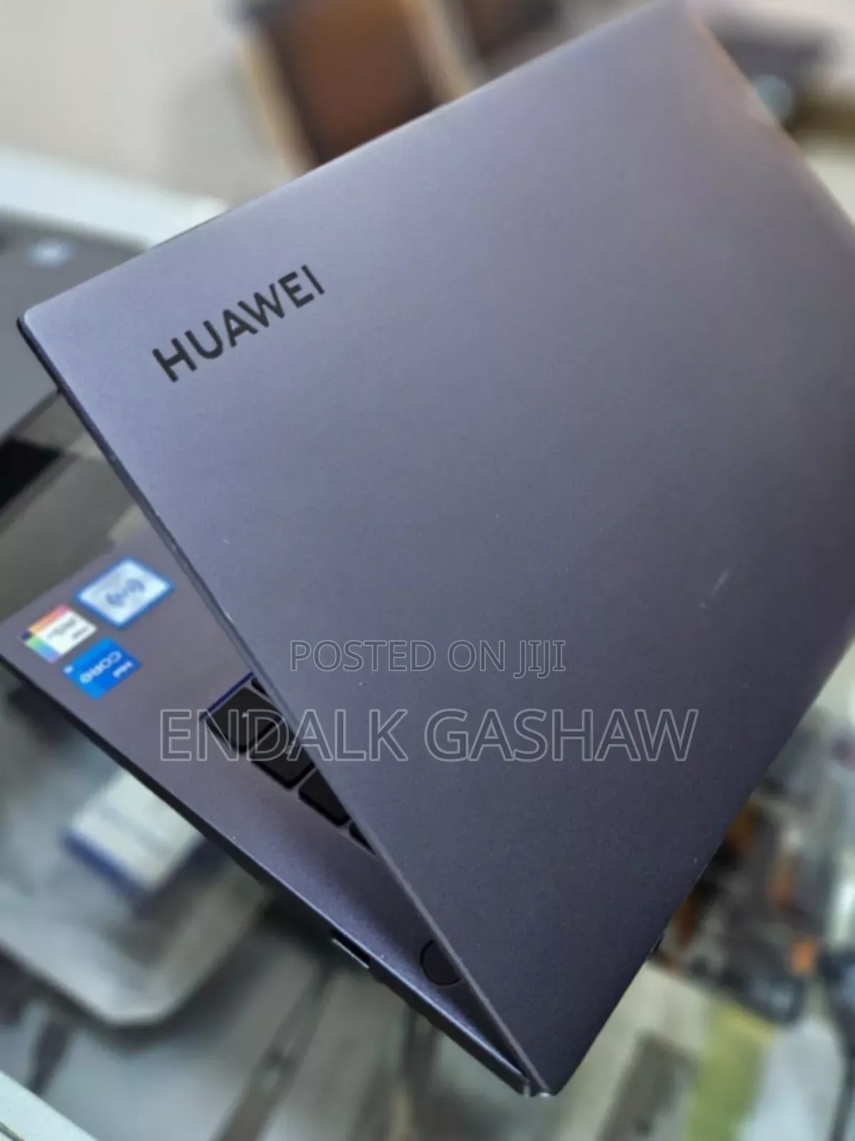 New Laptop Huawei MateBook 13 WRT-W19E 8GB Intel Core I5 SSD 512GB