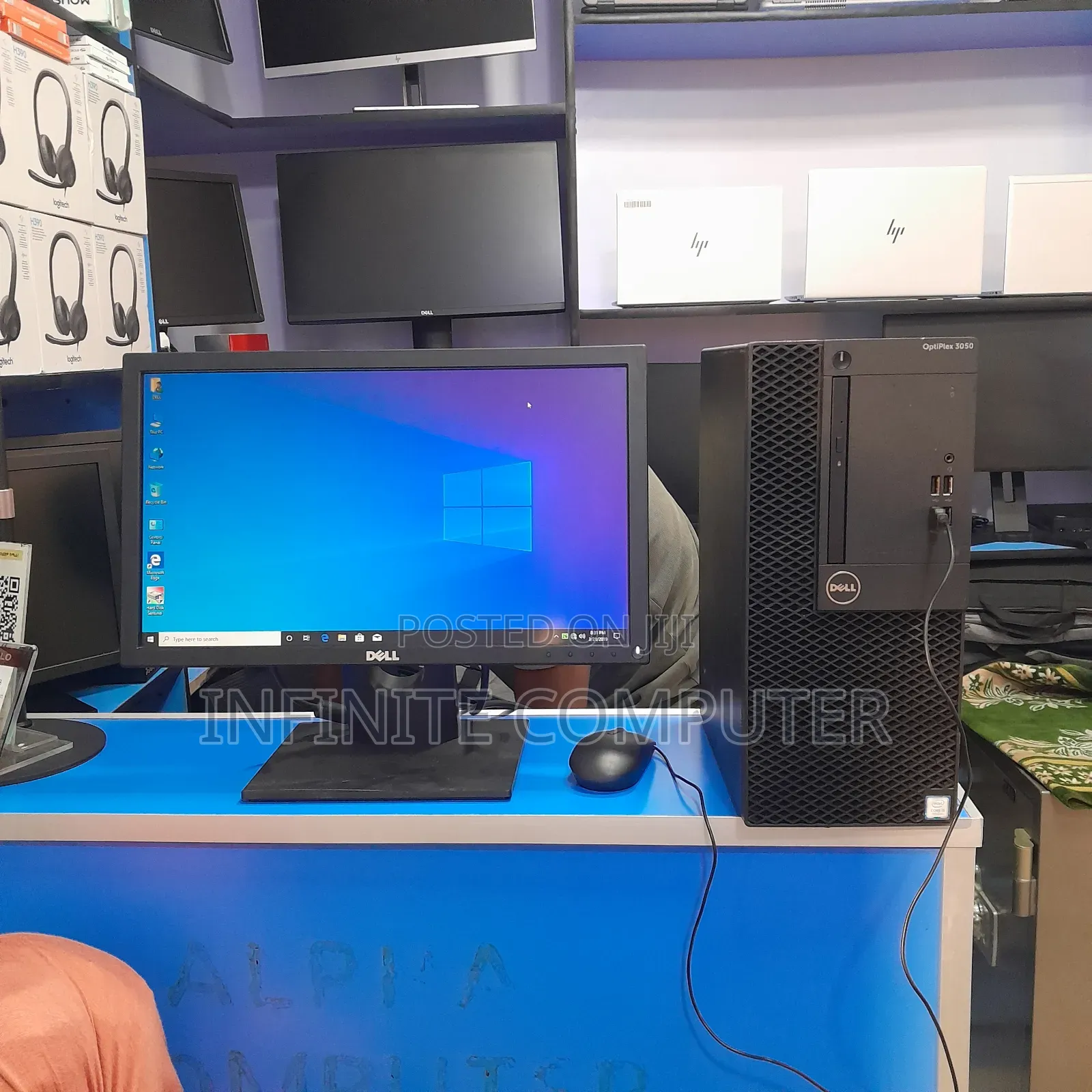 Desktop Computer Dell OptiPlex 3050 4GB Intel Core I5 HDD 1T