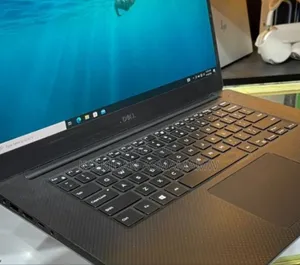 New Laptop Dell Precision 7780 16GB Intel Core I7 SSD 512GB