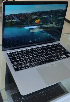 New Laptop Apple MacBook Air 2020 8GB Intel Core I3 SSD 256GB