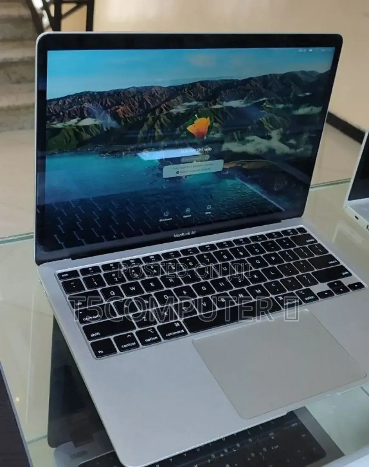 New Laptop Apple MacBook Air 2020 8GB Intel Core I3 SSD 256GB