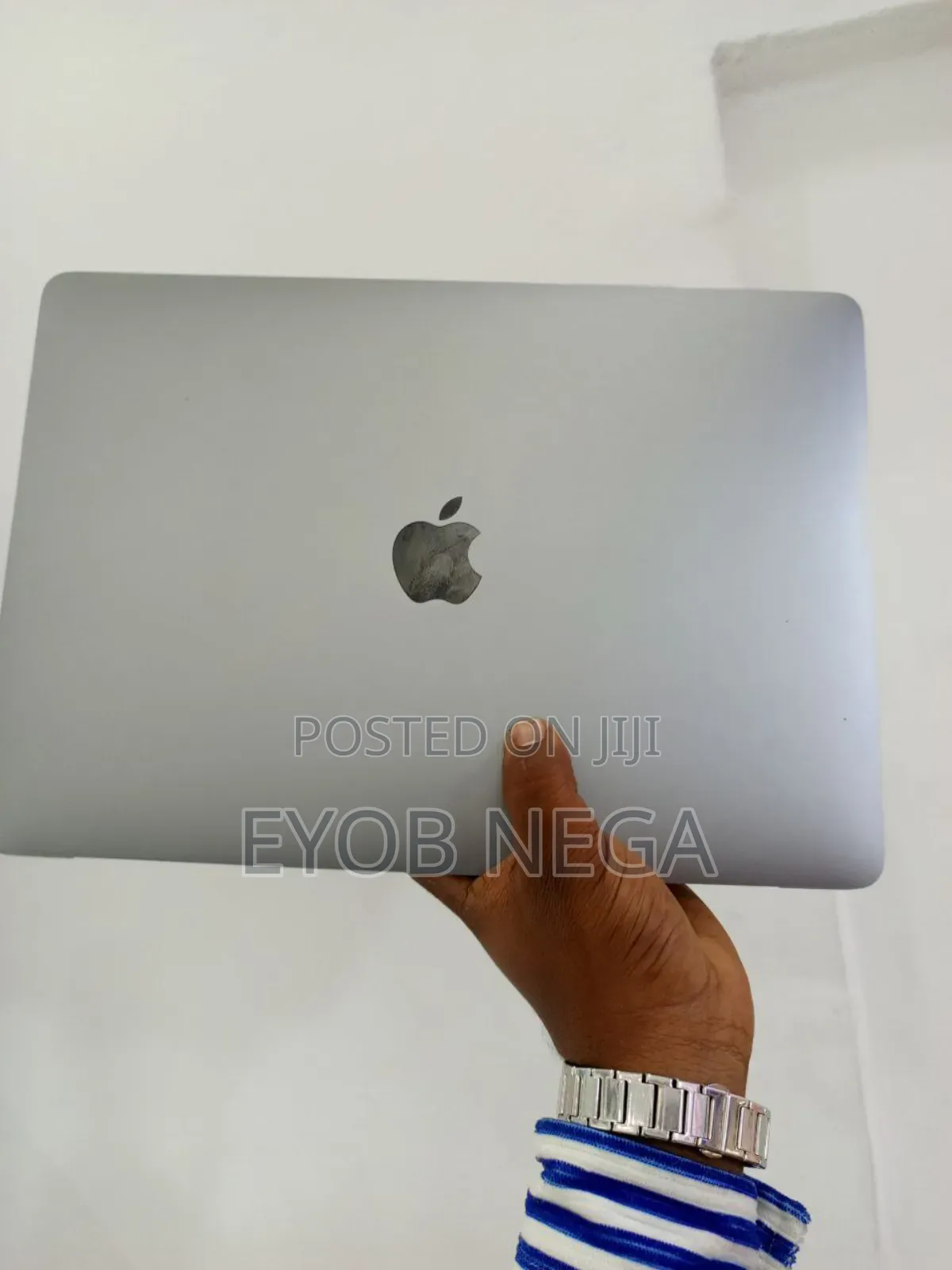 New Laptop Apple MacBook Pro 2017 8GB Intel Core I5 SSD 256GB