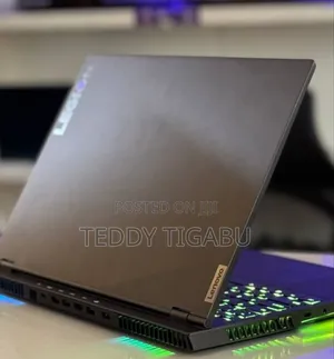 New Laptop Lenovo 32GB AMD Ryzen 9 SSD 1T