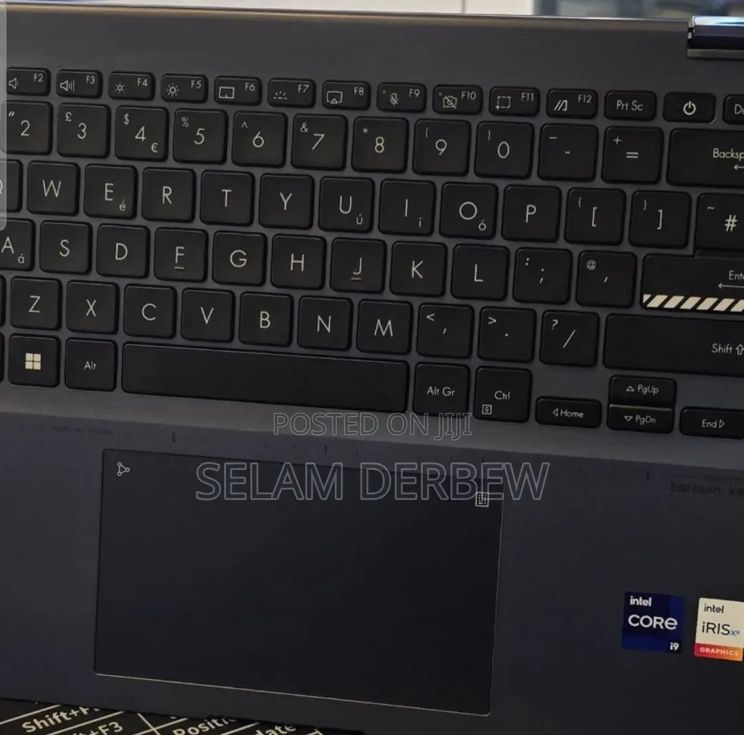 New Laptop Asus VivoBook 15 X505BA 16GB Intel Core I9 SSD 512GB