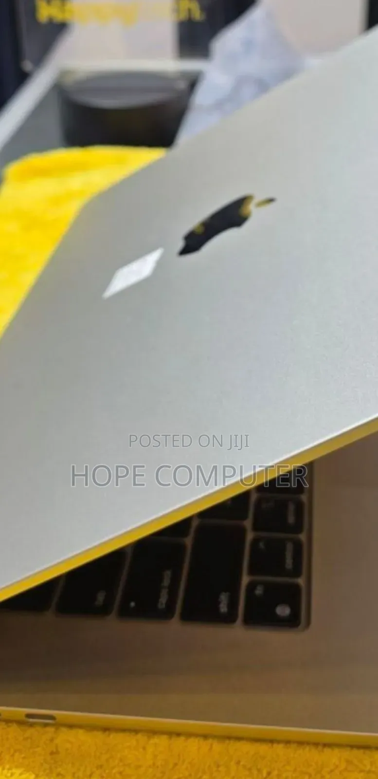 New Laptop Apple MacBook Pro 2023 M3 14-Inch 16GB Apple M3 SSD 512GB