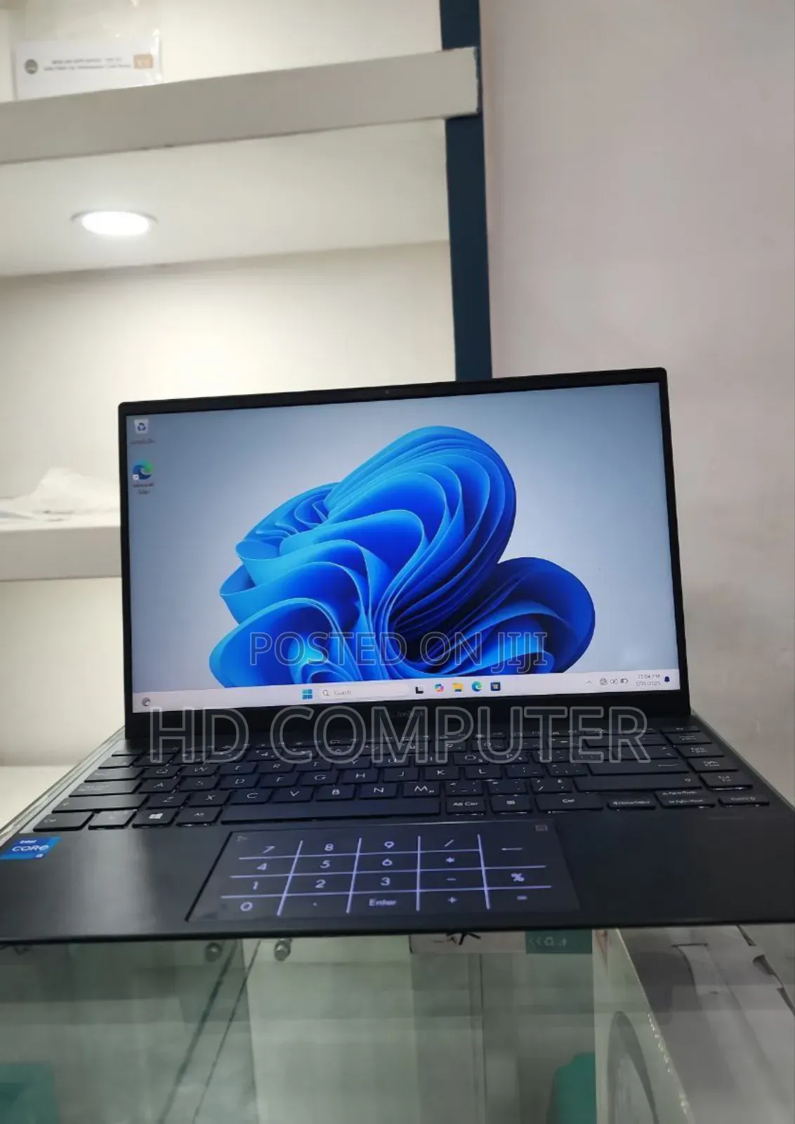 New Laptop Asus ZenBook UX430UQ 8GB Intel Core I5 SSD 512GB