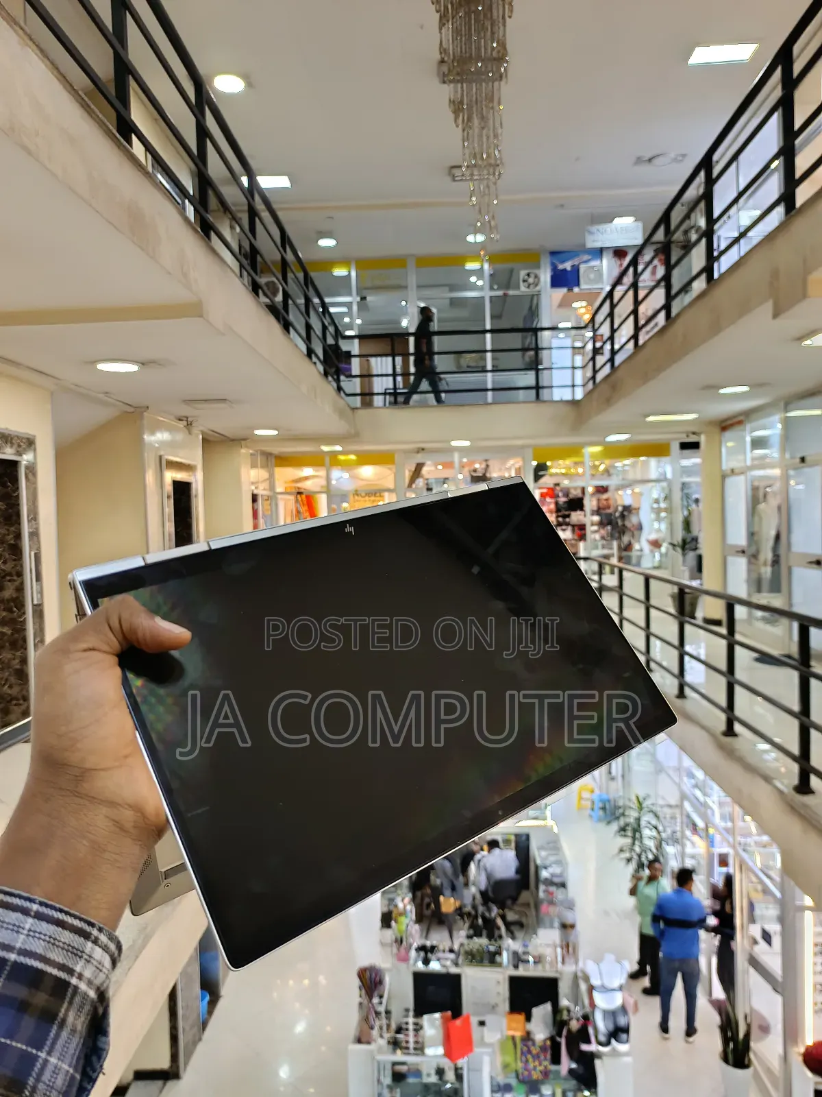 New Laptop HP Envy X360 8GB Intel Core I7 SSD 1T