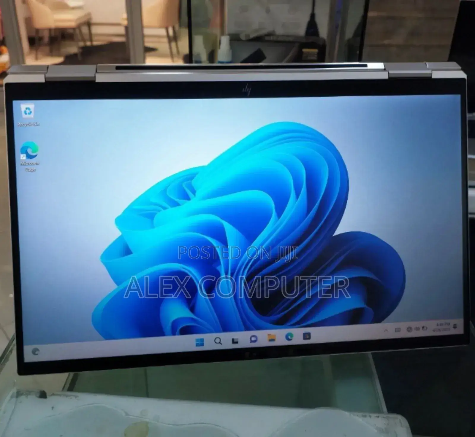 New Laptop HP EliteBook X360 1040 G7 16GB Intel Core I7 SSD 512GB