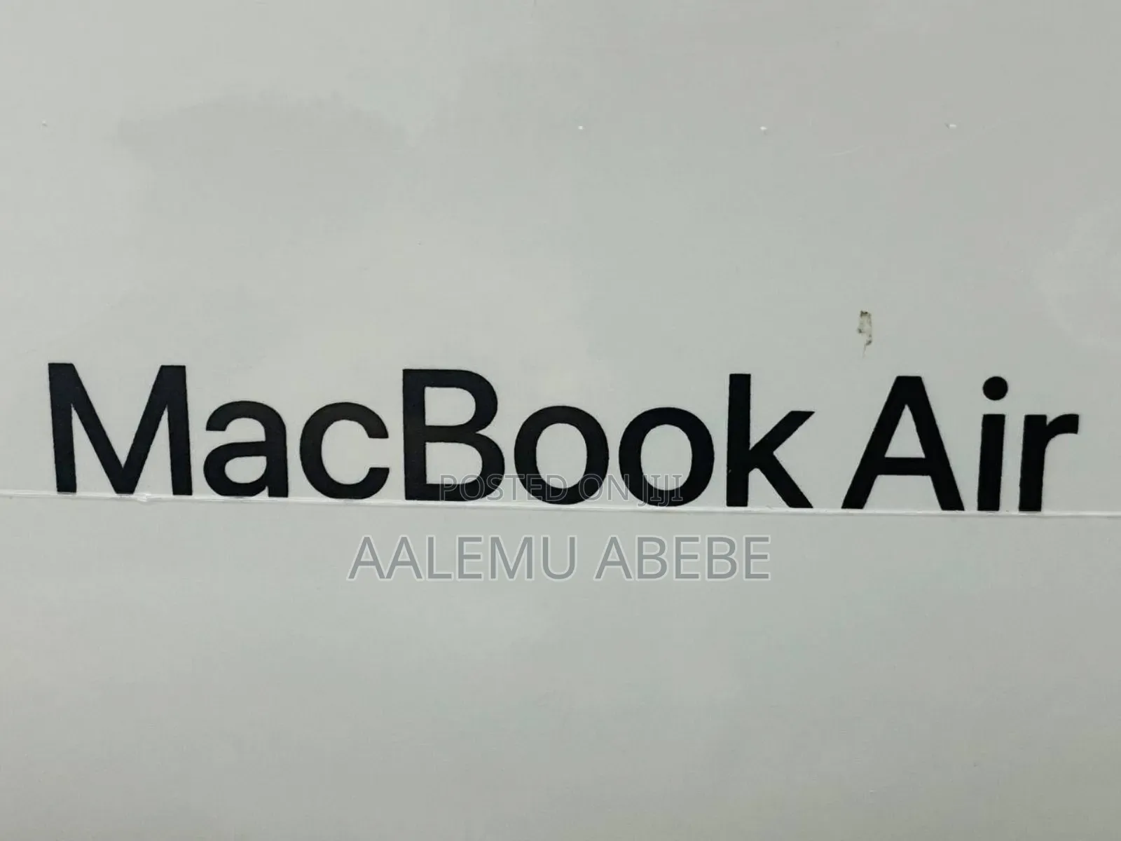 New Laptop Apple MacBook Air 2022 M2 8GB Apple M2 SSD 512GB