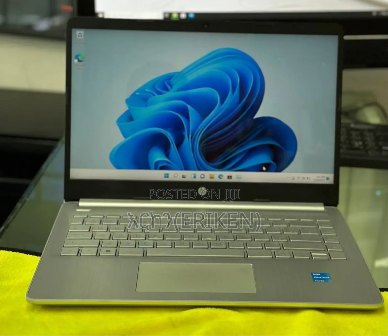New Laptop HP Stream Notebook 8GB Intel Pentium SSD 256GB