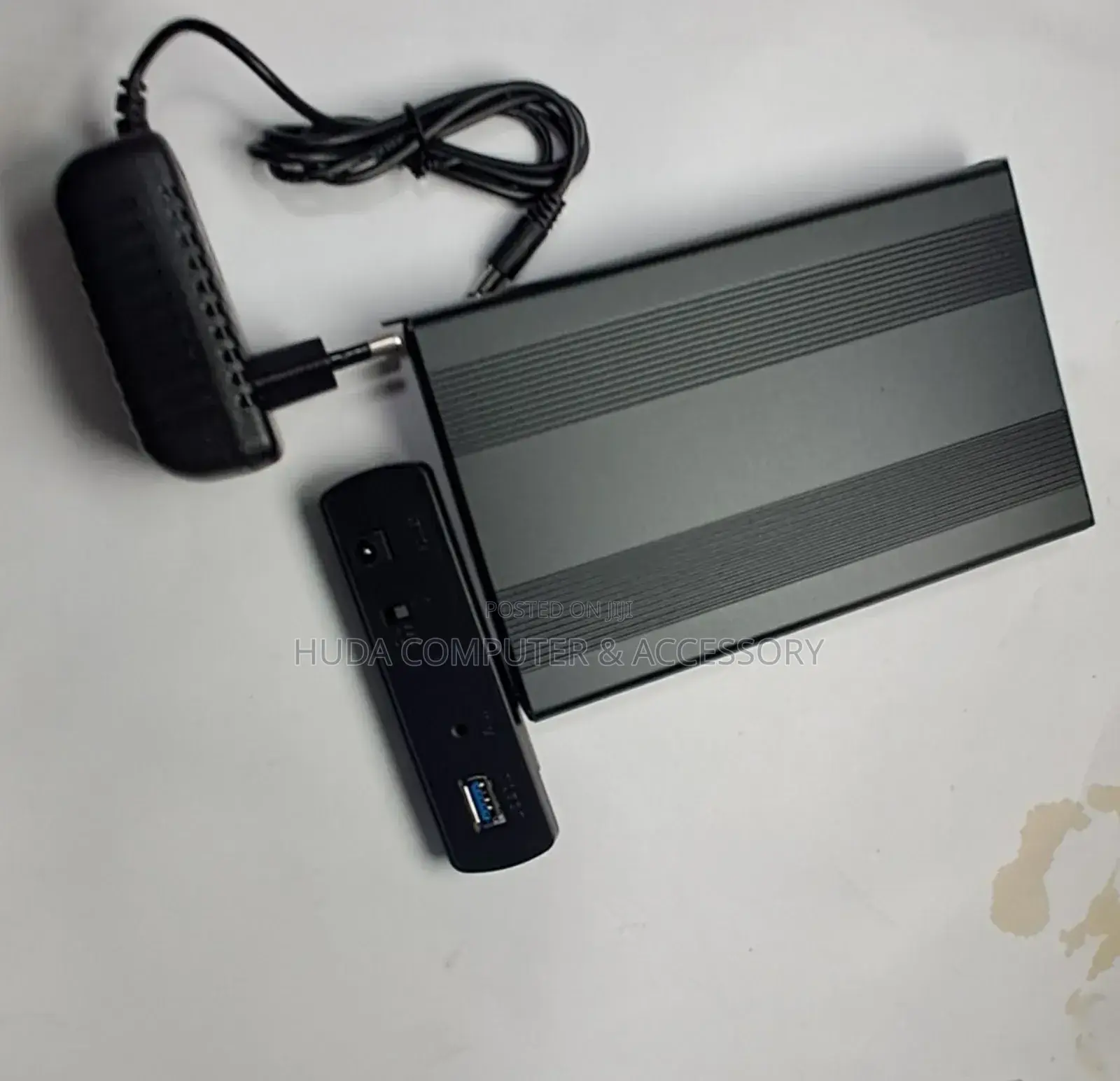 Desktop Hard Disk Enclosure