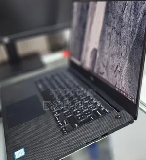 New Laptop Dell Precision 5540 32GB Intel Core I7 SSD 512GB