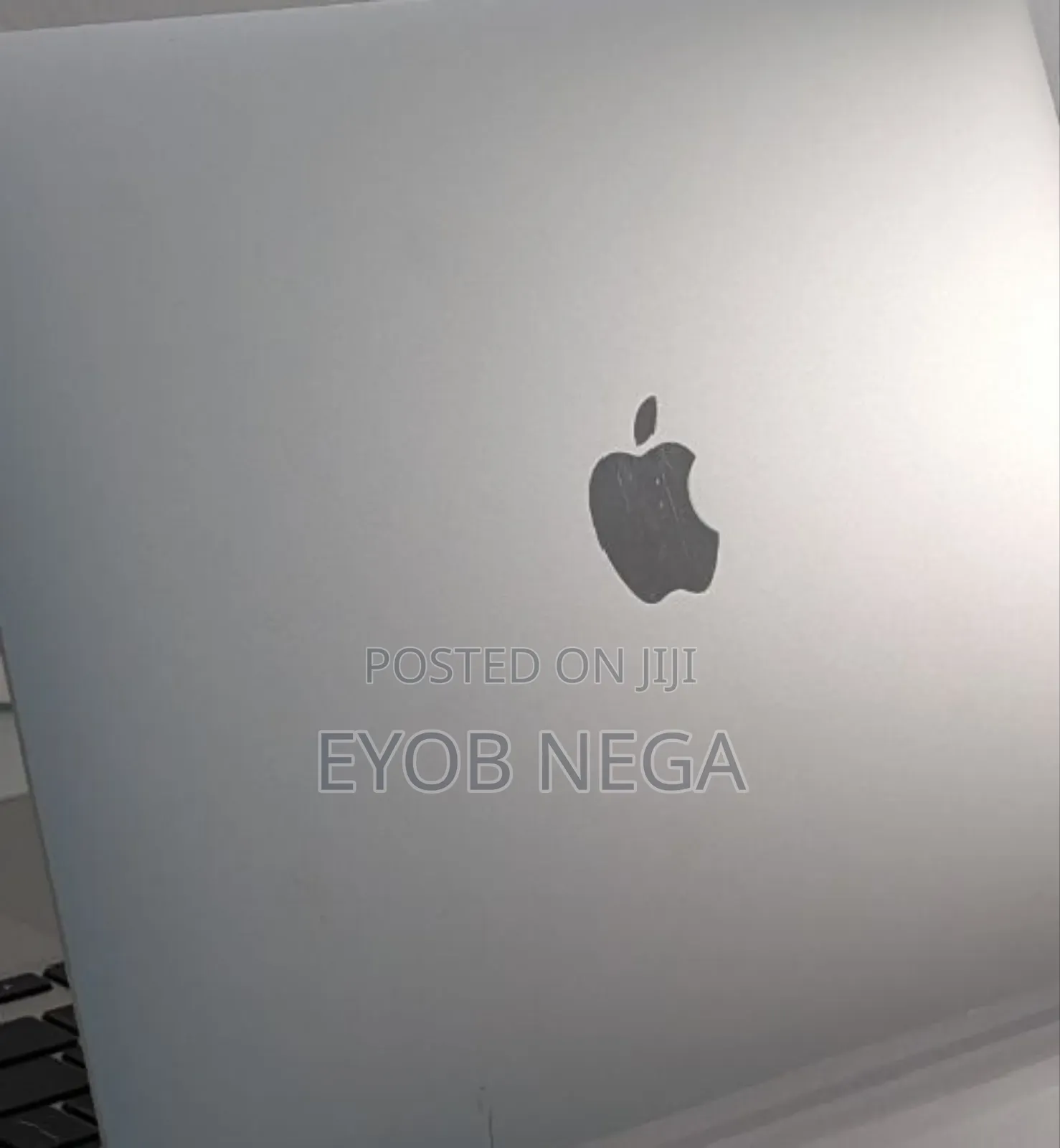 New Laptop Apple MacBook Pro 2020 8GB Intel Core I5 SSD 256GB