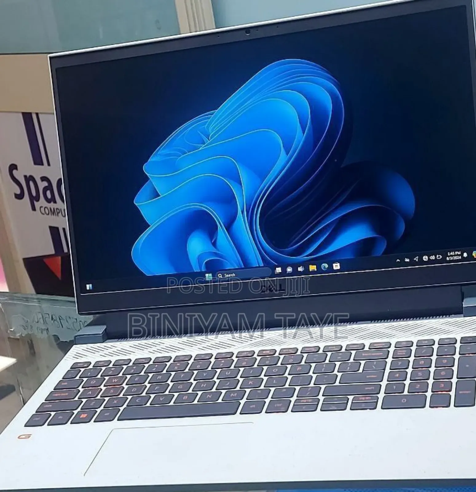 New Laptop Dell G15 5511 16GB AMD Ryzen 5 SSD 512GB