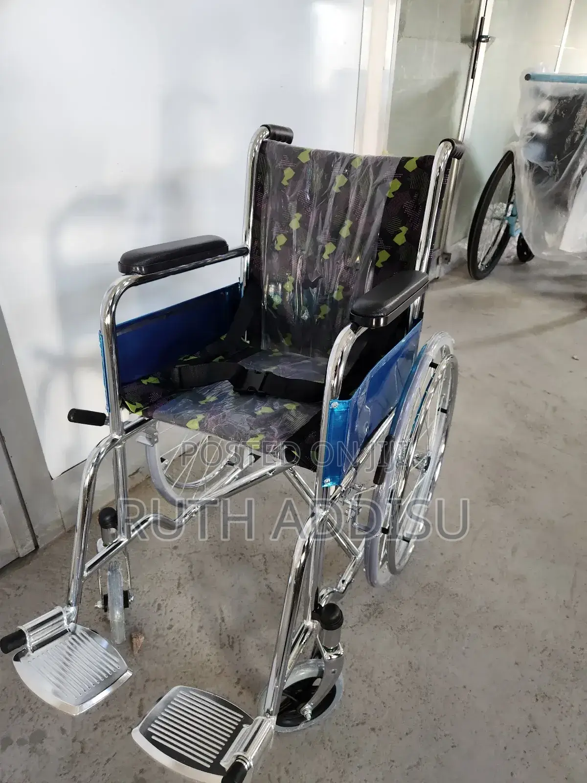 Pediatric Wheelchair才子wheelchair和解wheelchair鬥牛wheelchair