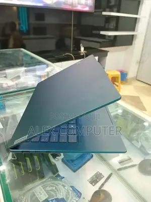 New Laptop Lenovo Ideapad 3 16GB Intel Core I7 SSD 1T