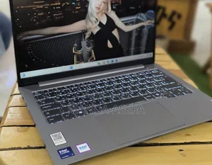 New Laptop Lenovo Thinkbook 14 16GB Intel Core Ultra 7 SSD 512GB