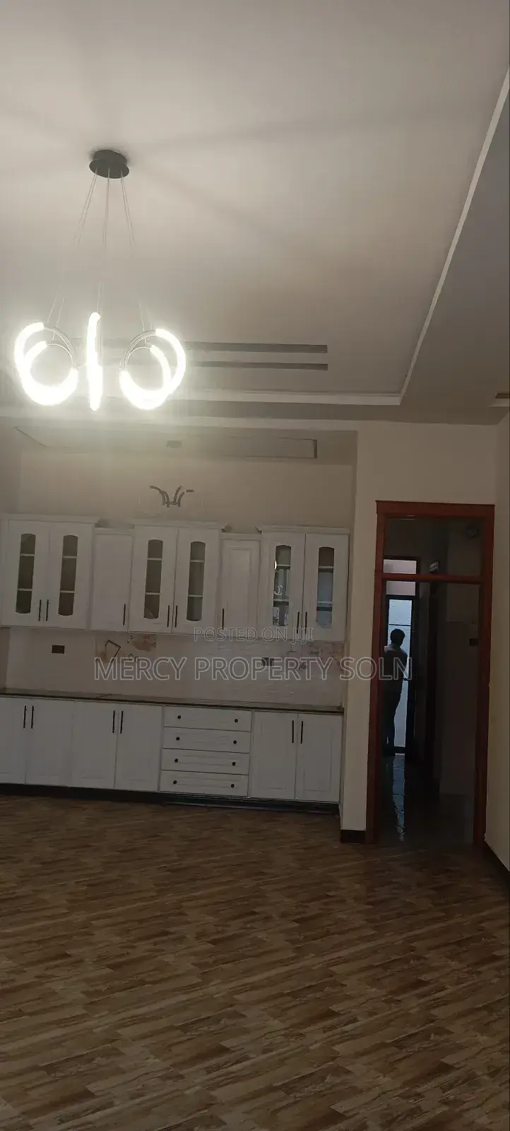 Furnished 5bdrm Villa in Bole for sale