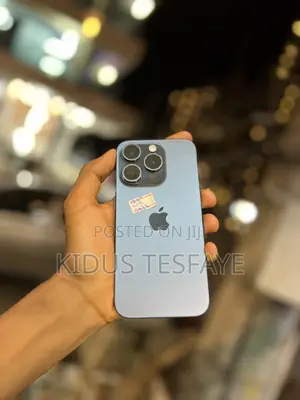 Photo - New Apple iPhone 15 Pro 128 GB Blue