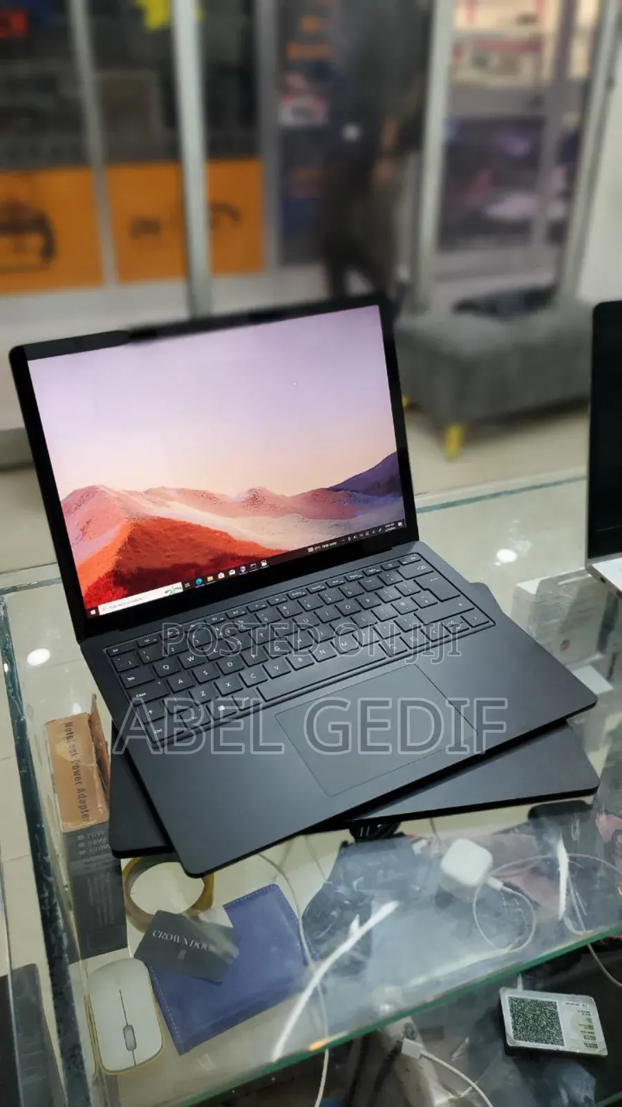 New Laptop 8GB Intel Core I5 SSD 256GB