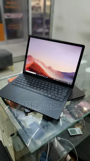 New Laptop 8GB Intel Core I5 SSD 256GB