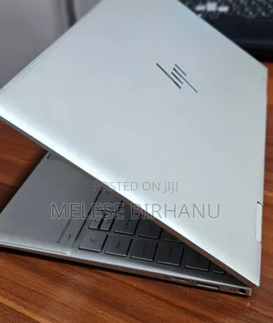 New Laptop HP Envy X360 8GB Intel Core I7 SSD 512GB