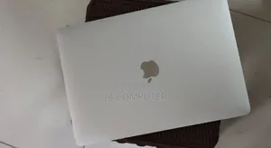 New Laptop Apple MacBook Air 2020 8GB Intel Core I3 SSD 256GB