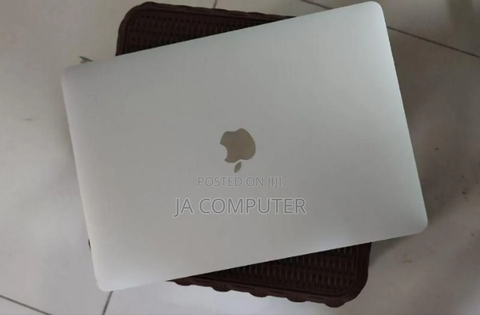 New Laptop Apple MacBook Air 2020 8GB Intel Core I3 SSD 256GB