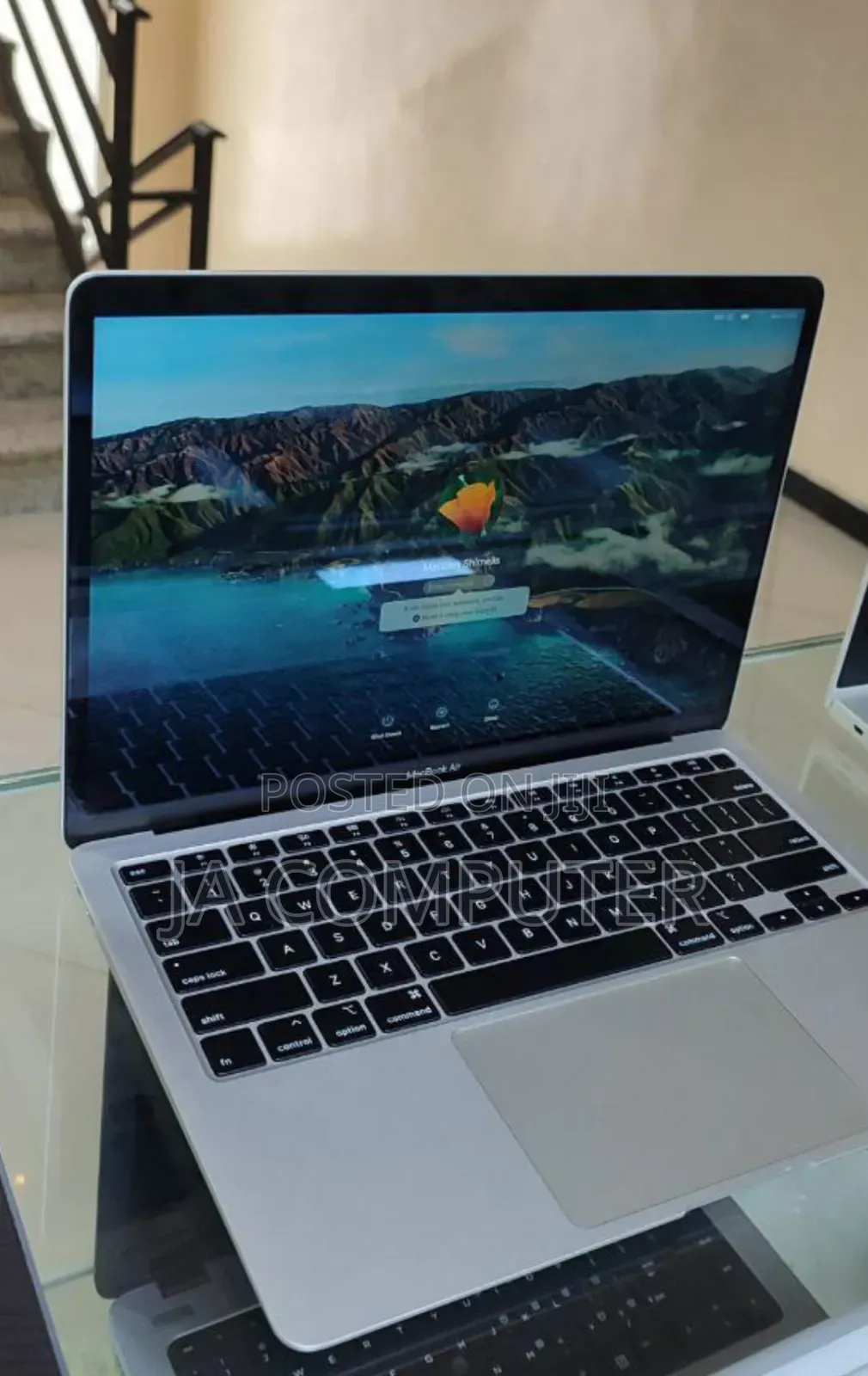 New Laptop Apple MacBook Air 2020 8GB Intel Core I3 SSD 256GB