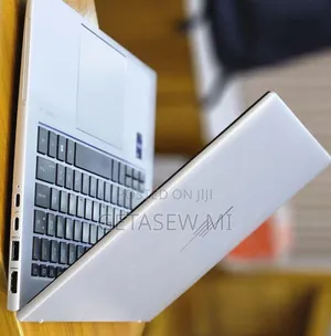 New Laptop HP EliteBook 840 10 16GB Intel Core I7 SSD 512GB