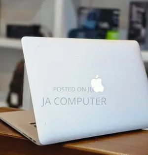 New Laptop Apple MacBook Pro 2015 16GB Intel Core I7 SSD 256GB