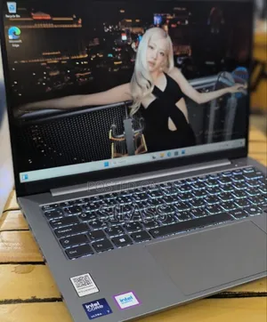 New Laptop Lenovo Thinkbook 14 16GB Intel Core Ultra 7 SSD 512GB