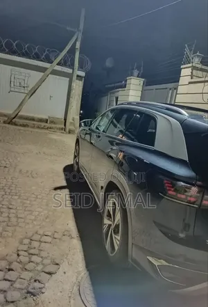 Volkswagen ID.6 2022 Blue