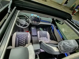 Volkswagen ID.6 2022 Blue