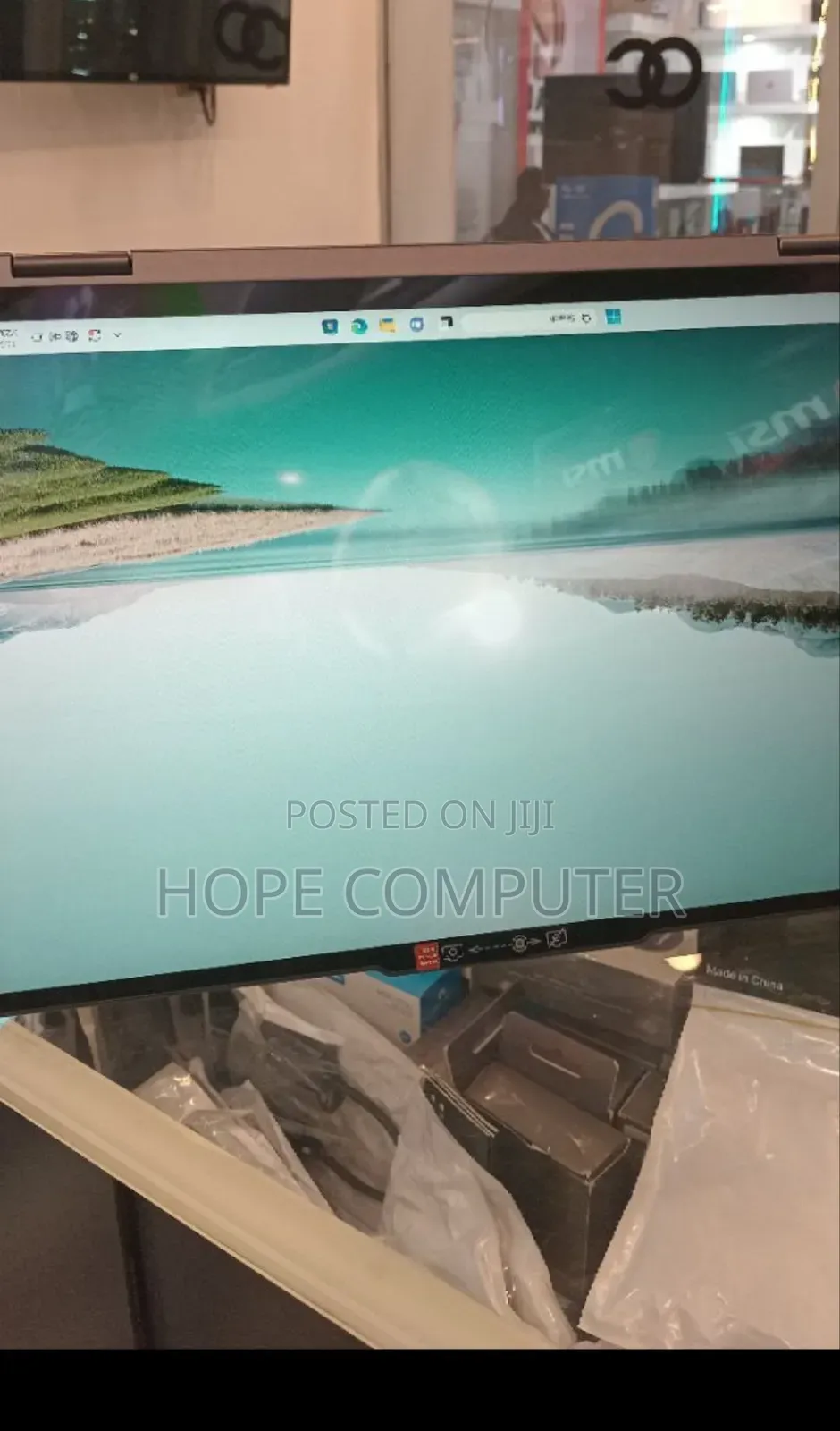 New Laptop Lenovo Yoga 7i 16GB Intel Core Ultra 7 SSD 1T