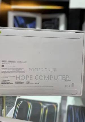 Photo - New Laptop Apple MacBook Air 2025 M4 13-Inch 16GB Apple M4 SSD 256GB