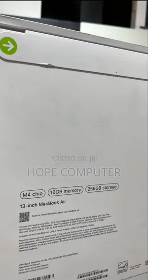 New Laptop Apple MacBook Air 2025 M4 13-Inch 16GB Apple M4 SSD 256GB