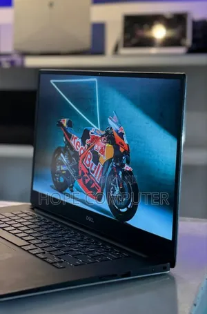 New Laptop Dell Precision 5540 16GB Intel Core I7 SSD 512GB